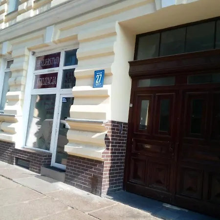 Tulip - 6 Ze Wspolna Lazienka I Kuchnia بيت شباب شتشيتسين